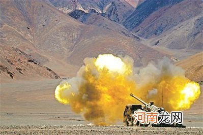 新疆军区某团高原腹地开展实战化演练