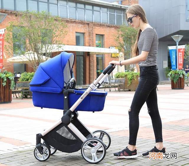 宝宝多大能坐“婴儿车”？未满这个月龄，对宝宝脊椎不好