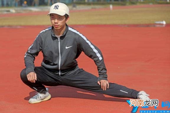 跑前注意事项 中考1000米满分多少时间