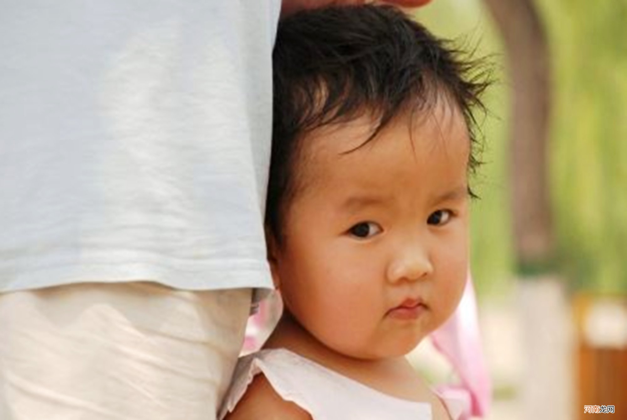 “中国式礼貌”渗透在每个家庭里，父母毫不在意，孩子有苦难言