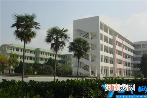 四川省芦山中学上榜第一培养个性化 雅安十大高中排行榜