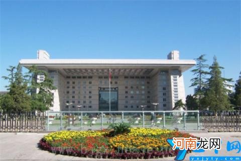 第四校区超多 全国十大名牌大学最新排名：武汉大学上榜