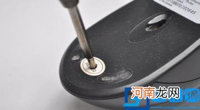 电脑鼠标拆卸组装教程图解鼠标的拆解过程 鼠标怎么拆开清理