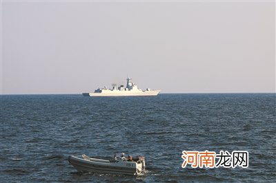 北部战区海军某驱逐舰支队开展实战化训练