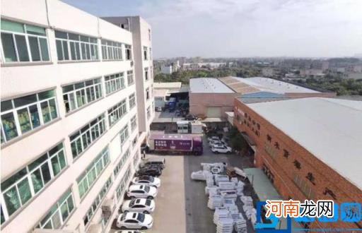 哪里进货呢(开零食店去哪里拿货 想开零食店)