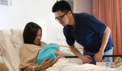 如何护理新生宝宝 初生婴儿的护理知识