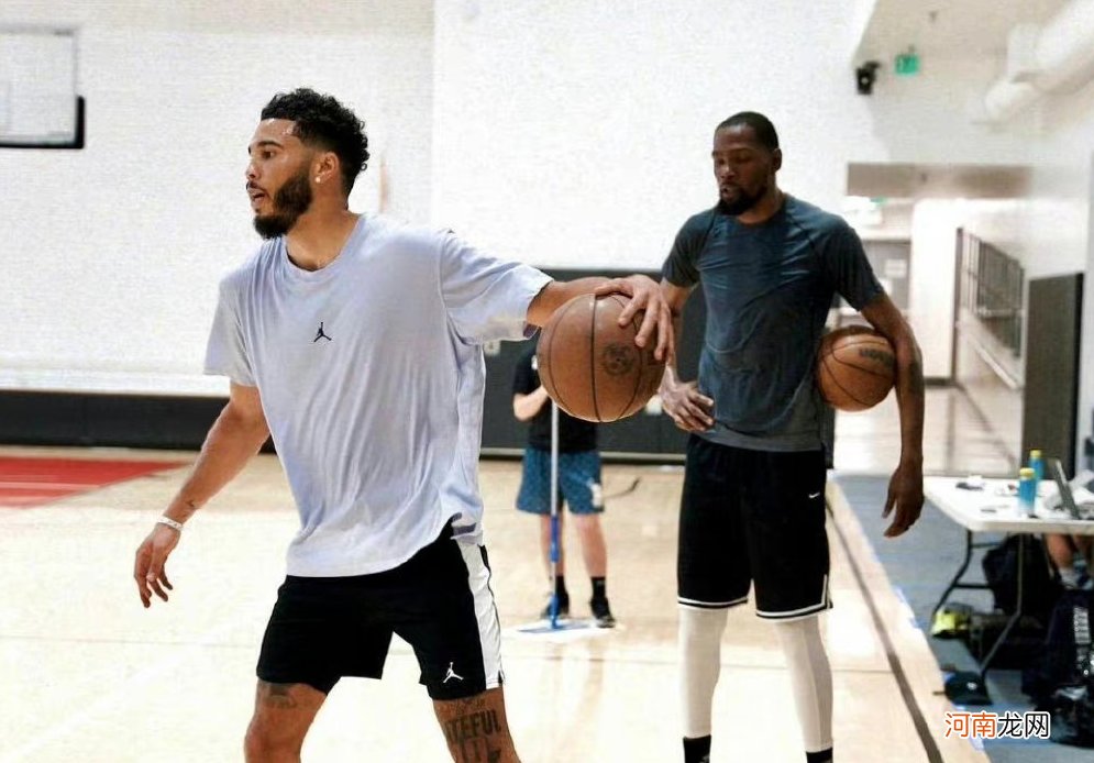 NBA现役前十球星出炉 篮球运动员排行榜前十名