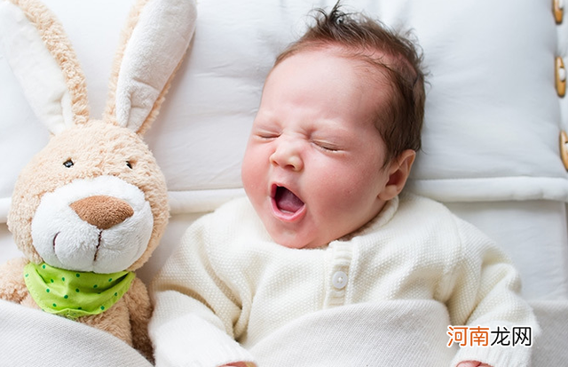 宝宝晚上睡整觉的前提，是三种能力的提升，家长还要做好辅助工作