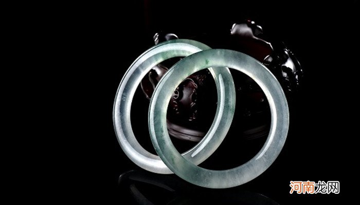 翡翠有几种颜色 翡翠有多少种颜色