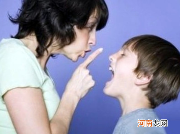 李玫瑾：当孩子开始顶嘴时，父母学会这样说，孩子将来会更有出息