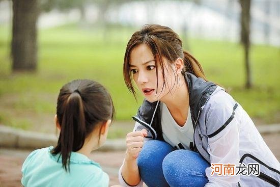 孩子太任性？家长太头痛，李玫瑾：3-5岁克制任性训练是关键