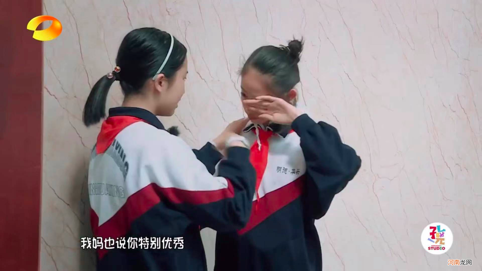 为什么我们的孩子不快乐？因被父母的打击支配的童年不断地自我暗示：我不配！