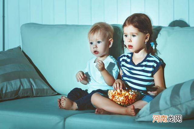 教育专家：孩子3岁前看不看电视，7岁后差距很明显，很毁专注力