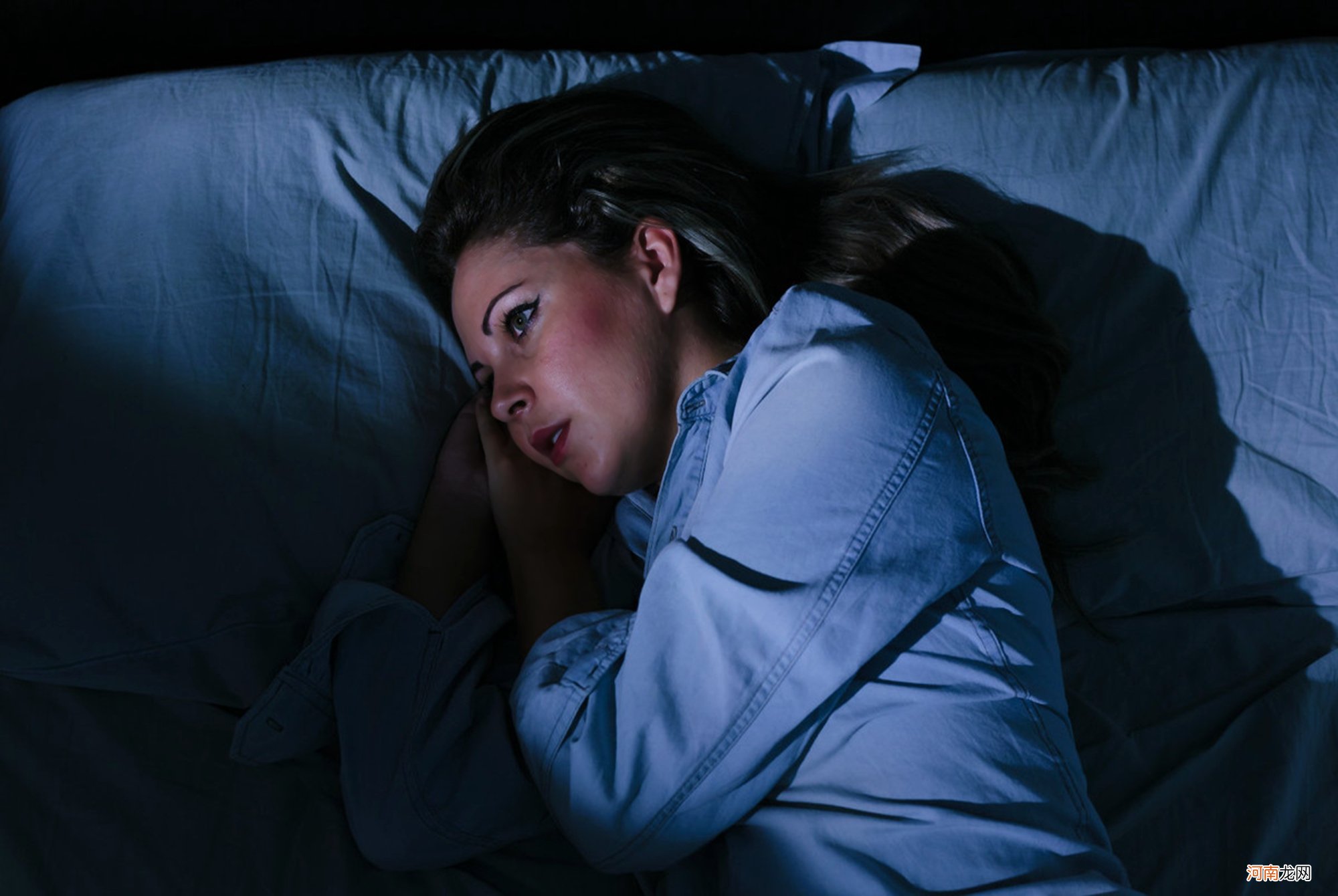 孕晚期“辗转难眠”可能诱发“脐带绕颈”，改善睡眠质量刻不容缓
