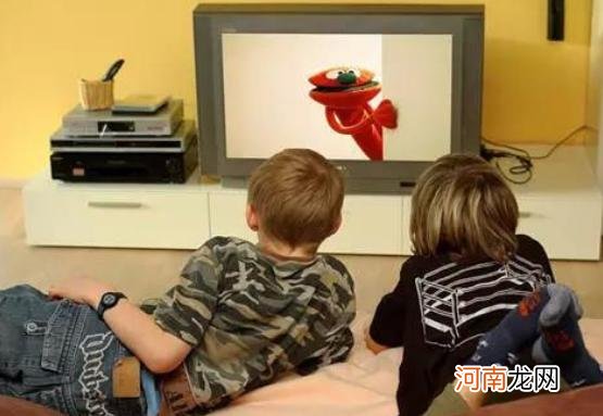 孩子该不该看电视？耶鲁大学“专注力”研究：这3点差距很明显