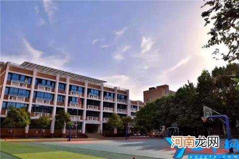 河南省实验中学是百强中学之一 郑州初中学校排名