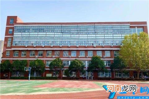 河南省实验中学是百强中学之一 郑州初中学校排名