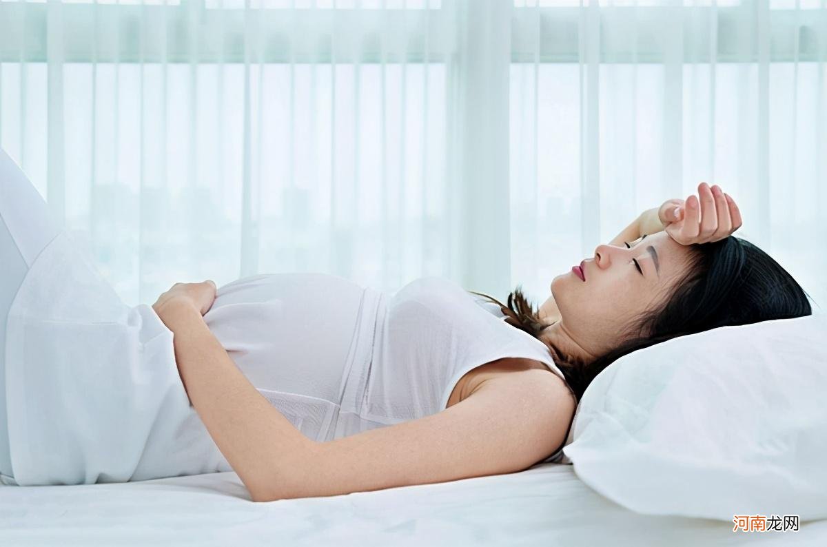 孕期吹空调吹成“面瘫”？孕妈怕热想纳凉，要注意方法和时间
