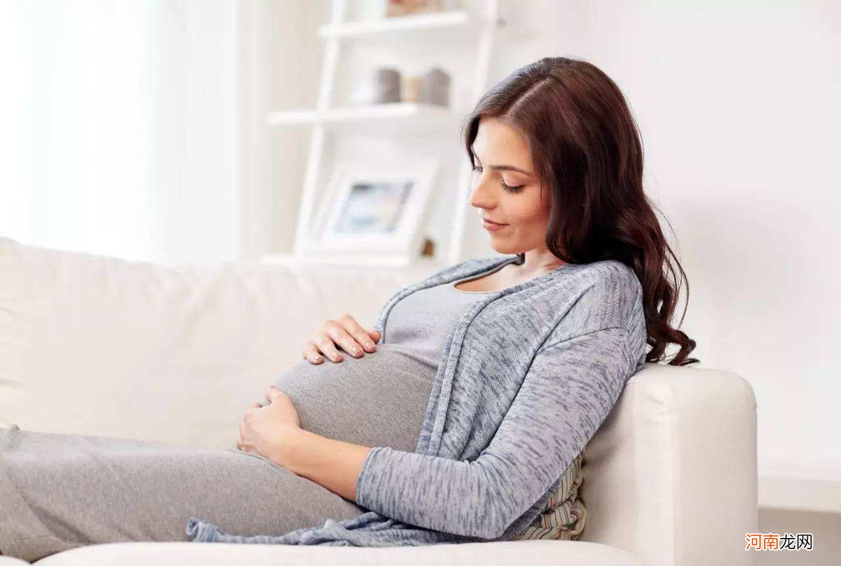 怀孕后，为何有些人孕吐厉害，而有些没感觉？医生：和胎儿有关