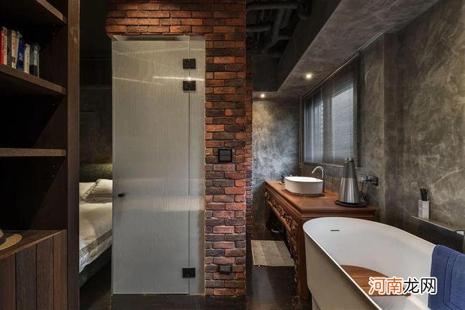 66㎡单身公寓：复古原木+红砖墙，裸现迷人雅痞艺术生活！