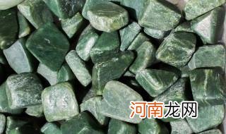 翡翠叫什么颜色 深色翡翠叫什么颜色