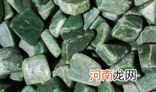 糯种翡翠怎么鉴定真假 糯种翡翠貔貅怎么变真伪