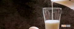 吃鸡蛋可以喝牛奶吗 吃鸡蛋可不可以喝牛奶