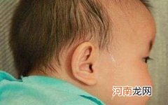 宝宝汗多的几个症状需多注意 宝宝身上怎么那么湿