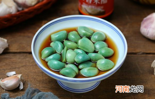 吃腊八蒜可以吃虾吗