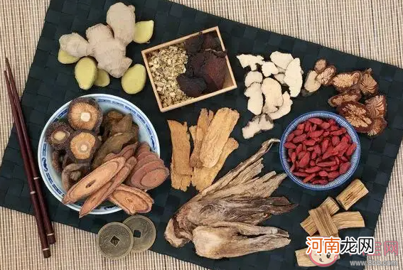 吃什么能补肾|常吃什么能起到补肾的作用 如何保护我们的肾脏