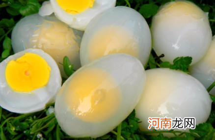 熟鸽子蛋为什么透明