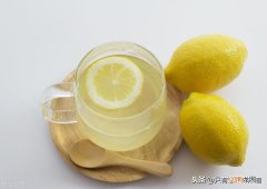 用柠檬直接擦脸对祛斑有效吗 喝柠檬水有什么好处