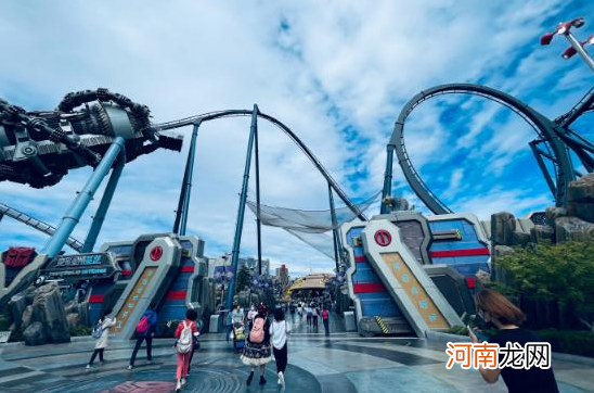 北京环球影城比上海迪士尼大吗