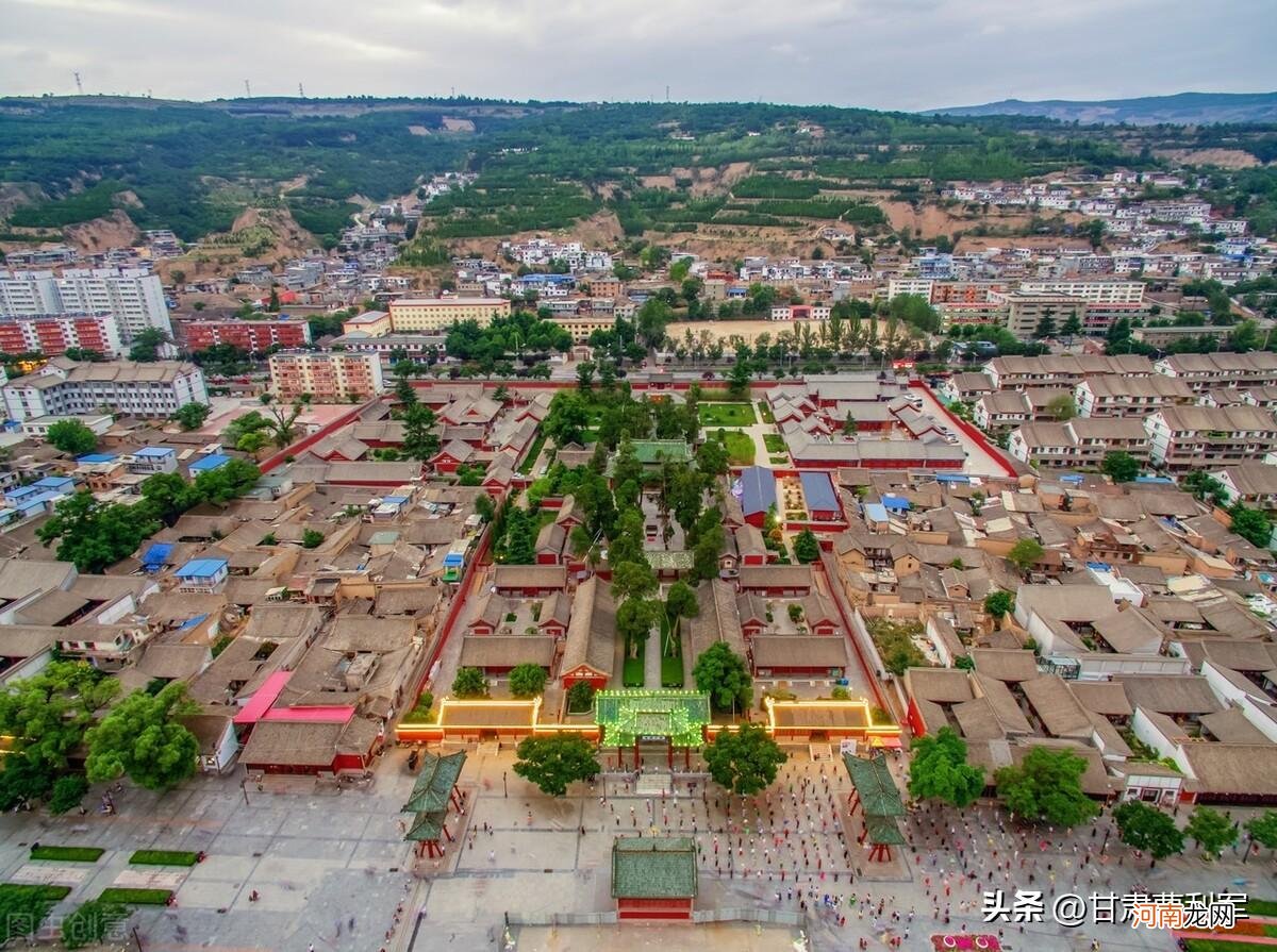 甘肃最美的10个风景 甘肃旅游必去十大景点