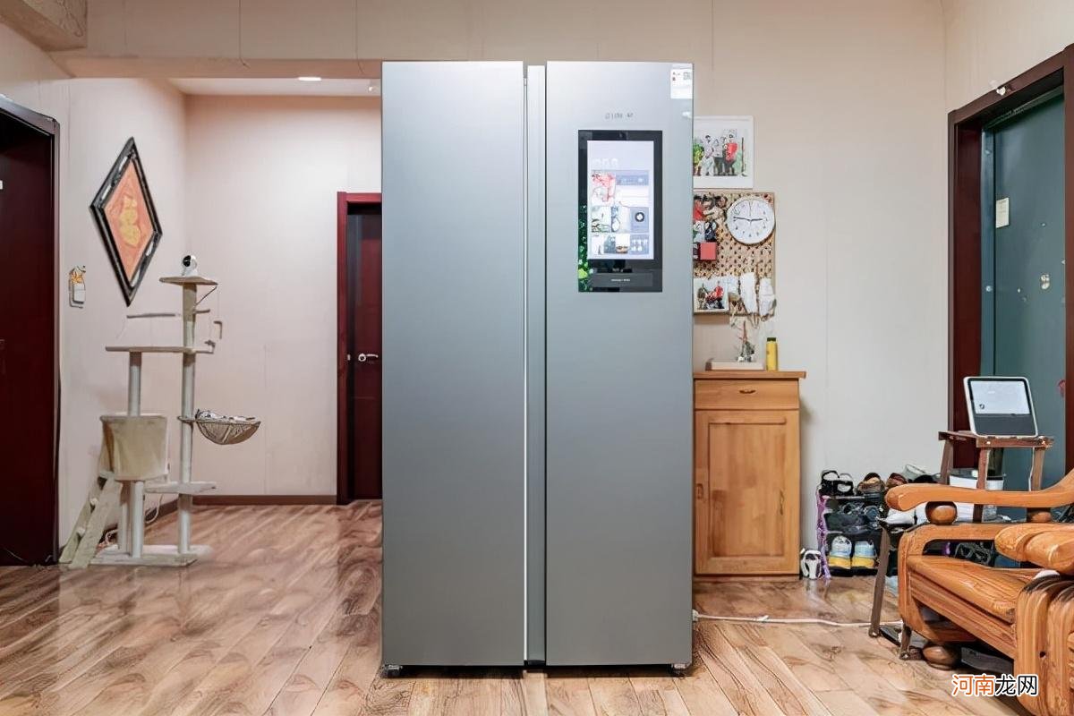 搬冰箱后多久可以通电 冰箱移动了多久才可以插上电源