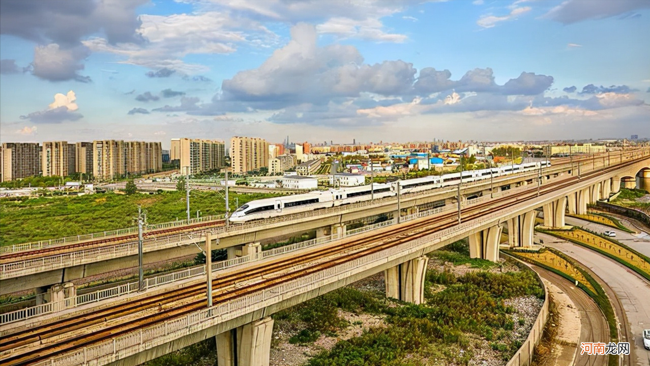 动车与高铁的区别是什么 高铁跟动车有什么区别是一样车吗