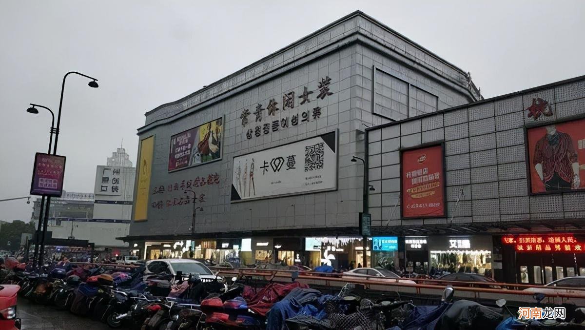 服装货源渠道怎么找 服装批发一手货源大市场