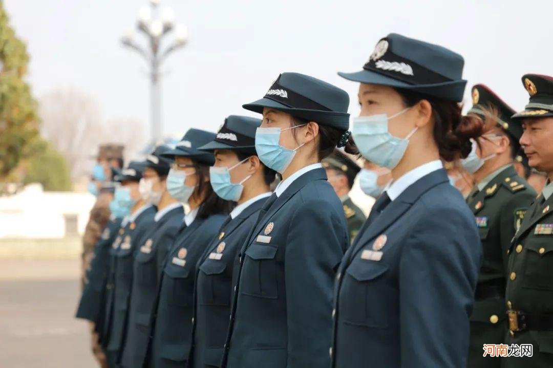 军队文职女性岗位为何那么少 女生考部队文职好考吗