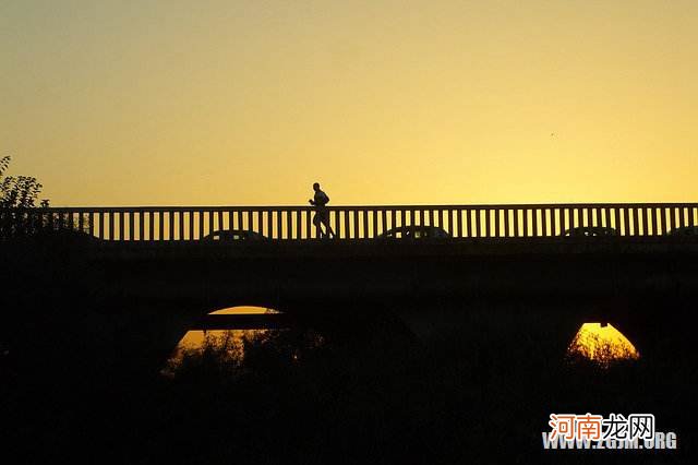 梦见死去的亲人是什么意思是什么 梦到死去的亲人什么意思