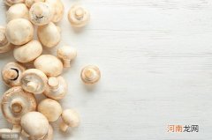 鲜蘑菇长白毛还能吃吗，为什么蘑菇会长白毛？