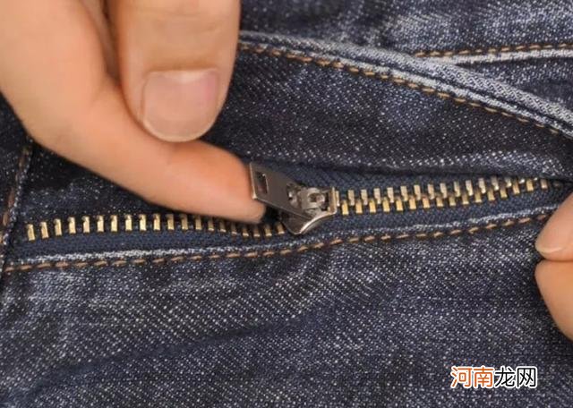 解决裤子拉链拉不合的方法 裤子拉链下滑怎么修理