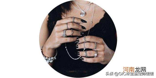 男女戒指的戴法和意义 戒指有什么寓意