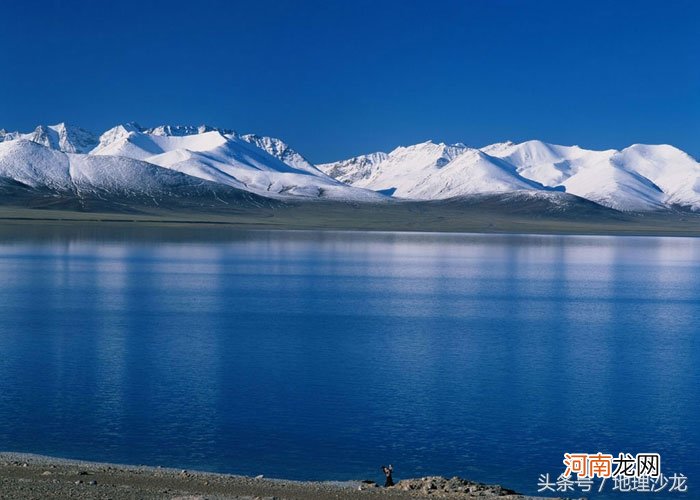 世界上海拔最高的咸水湖是什么湖?