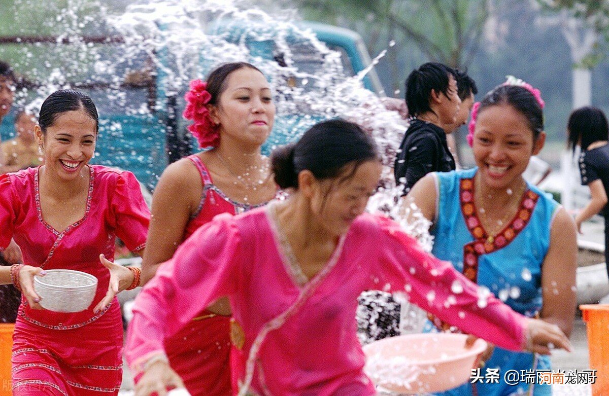 泼水节的来历和风俗 傣族泼水节是什么时候