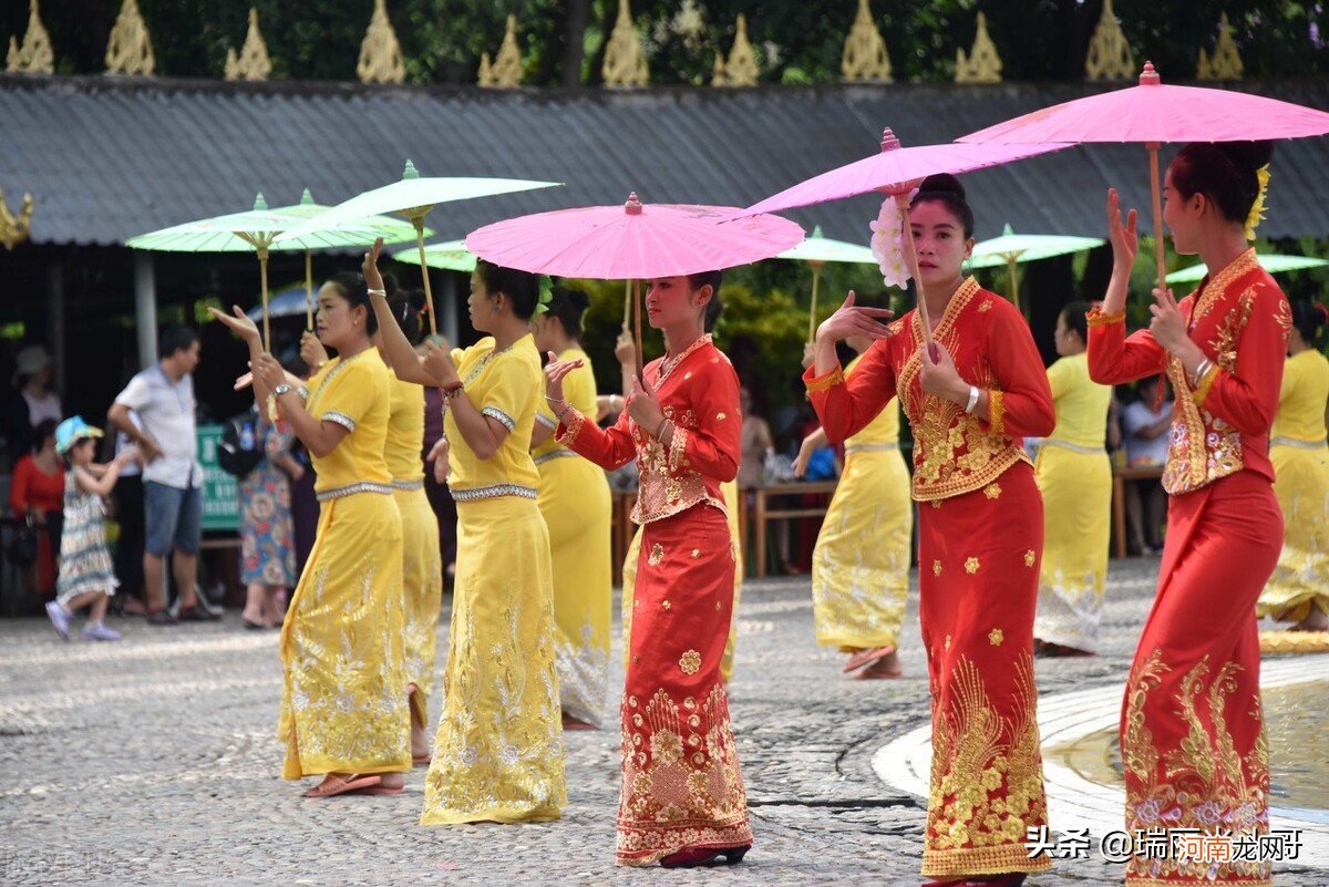 泼水节的来历和风俗 傣族泼水节是什么时候