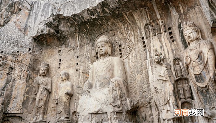 我国最大的佛像石窟群位于 最大的佛像石窟群位于
