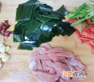 海带炒肉怎么做才好吃 海带的做法大全家常菜