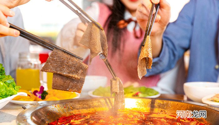 在家做火锅需要准备哪些食材 在家做火锅需要什么材料