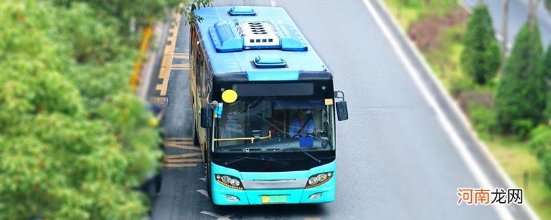 路口停车距离是多少米 路口停车距离