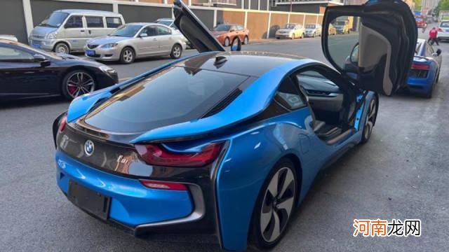 现在二手价格80多万能买么 宝马i8多少钱